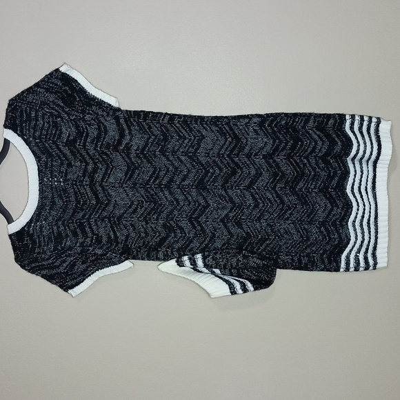 Made for me to look amazing Sweater Dress with Hat - Picture 5 of 9